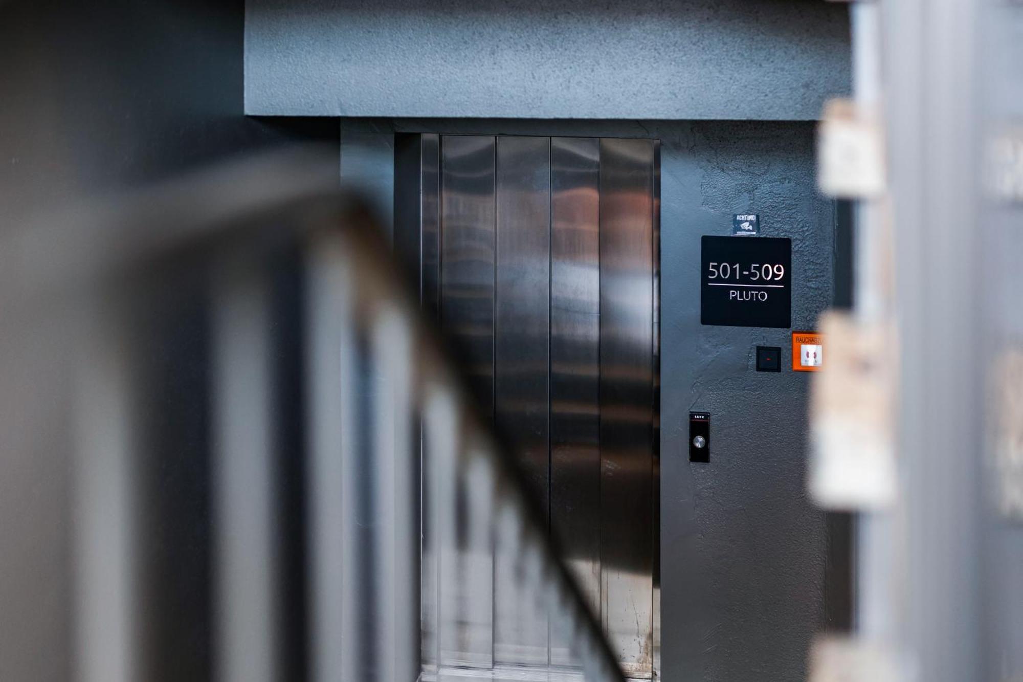 Sleephotels Cosmos Hamburg Dış mekan fotoğraf